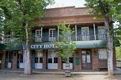 Columbia City Hotel Restaurant