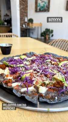 El Barrio Cantina