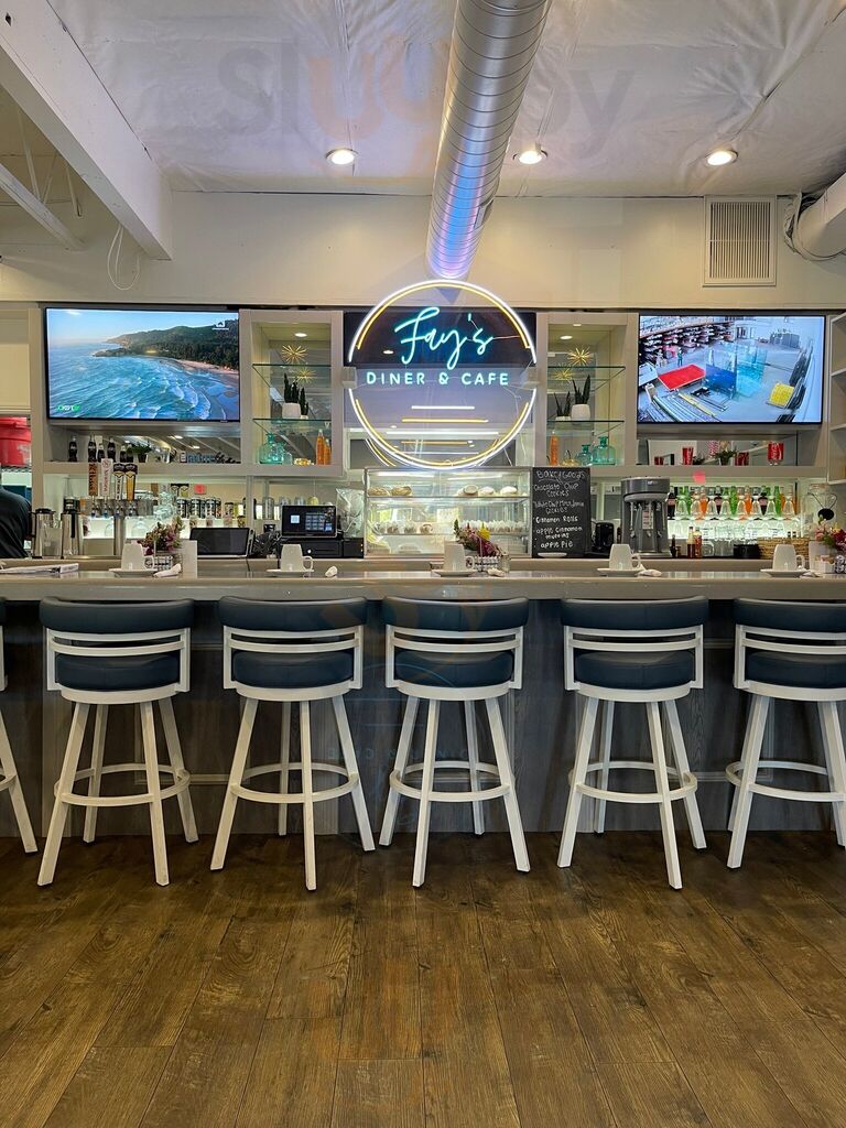 Fay's Diner & Cafe