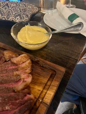 Carnicero Steakhouse