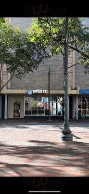 Quintessential Sweets