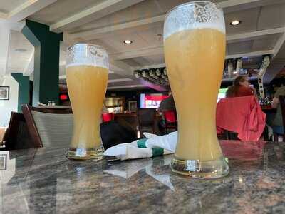 The Roundhouse Bar & Grill