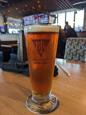 Bj's Restaurant & Brewhouse