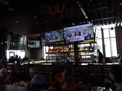 Bj's Restaurant & Brewhouse