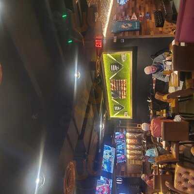 Old Tom's Sports Bar Kendall