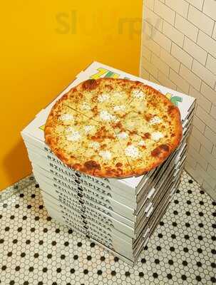 Zillions Pizza