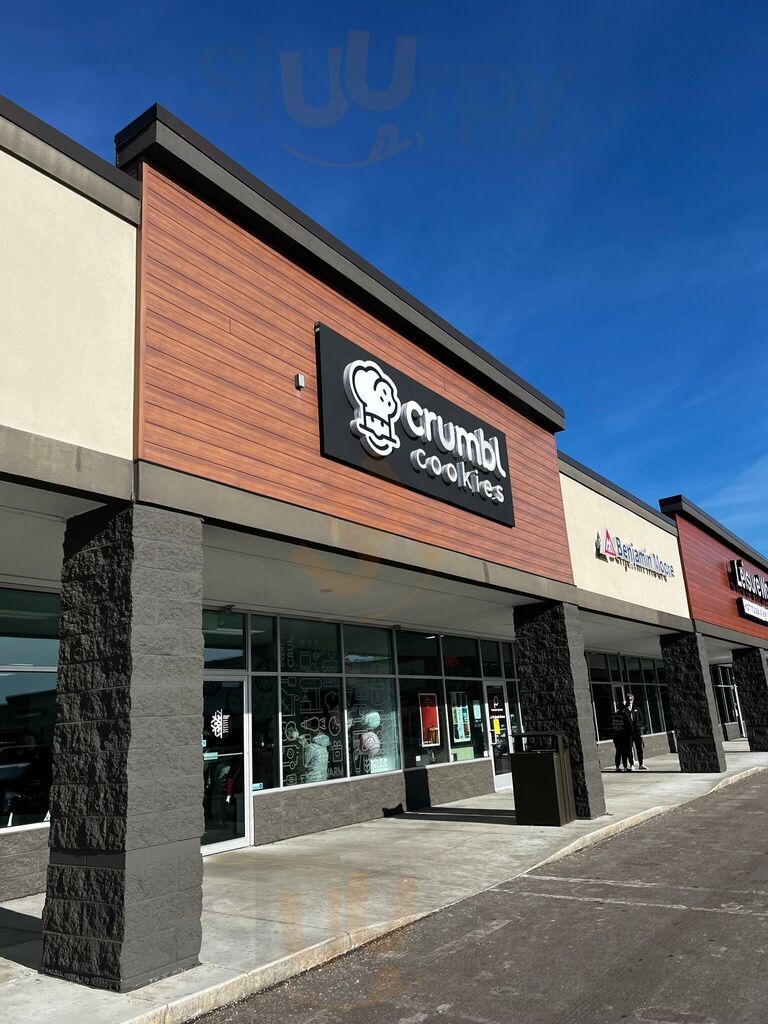 Crumbl Cookie