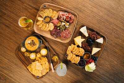 Block 3 Kitchen & Bar