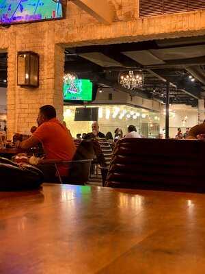 La Pasha Lounge & Grill