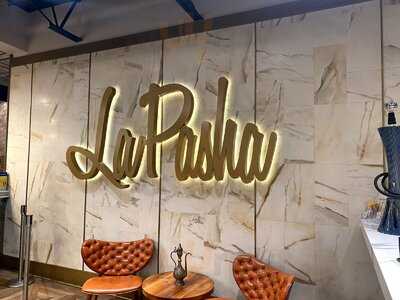 La Pasha Lounge & Grill