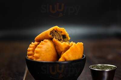 Mecatos Bakery & Cafe