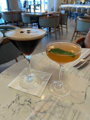 Gold Coast Kitchen + Cocktails