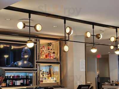 Gold Coast Kitchen + Cocktails