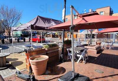 Denzel's Shark Bar And Grill