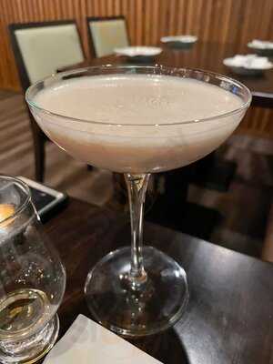 Taru Sushi And Sake House