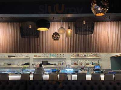 Taru Sushi And Sake House