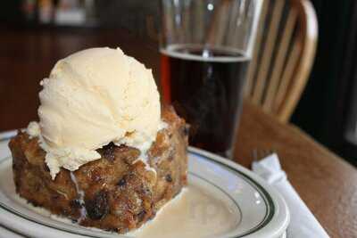 Mccreary's Irish Pub & Eatery