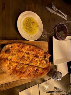 Bacco Pizzaria And Wine Bar