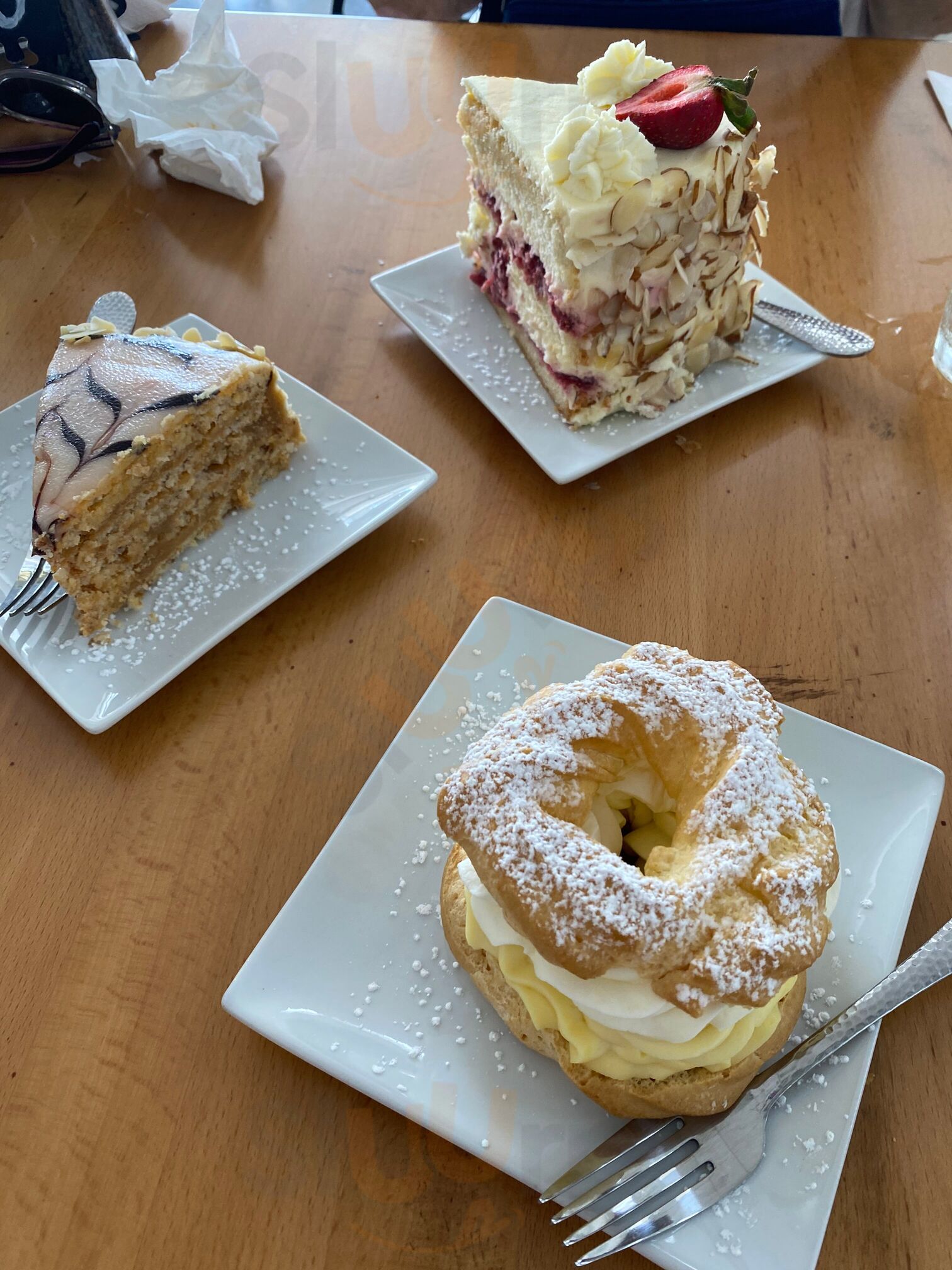 Bacres European Artisan Deli