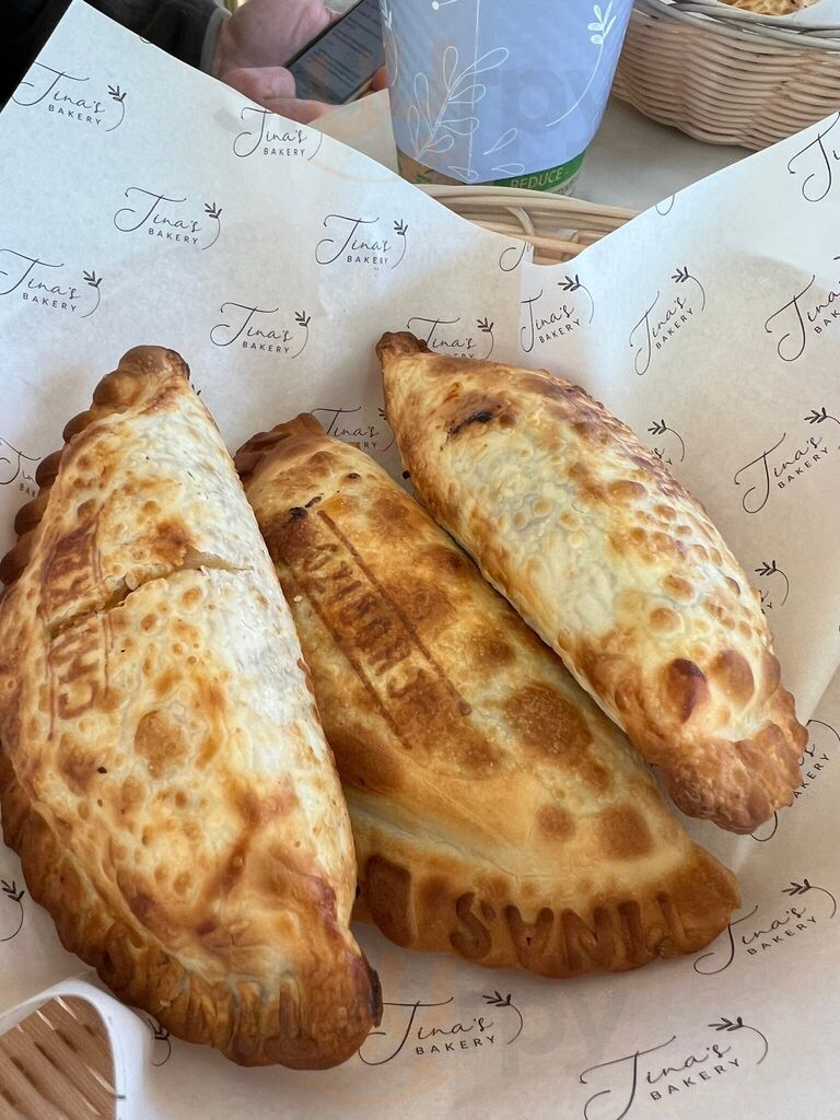 Tina’s Bakery