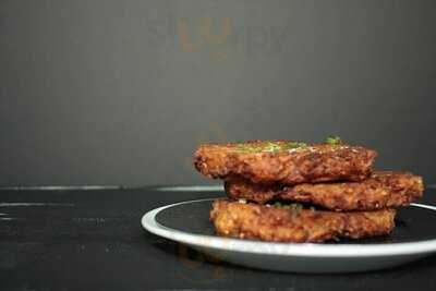 Berg's Smoked Meats And Poutine