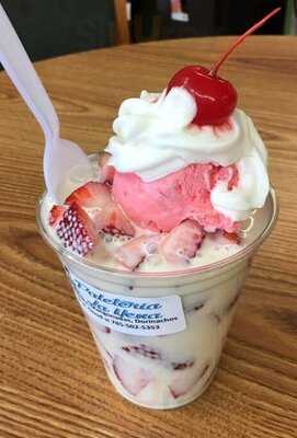Paleteria La Nena Ice Cream Shop
