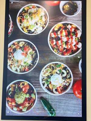 Petro's Chili & Chips