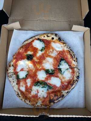 Cucina Caprese Pizzeria