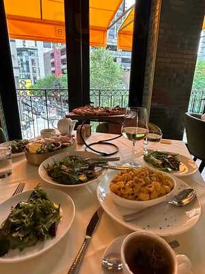 The Bellevue Chicago