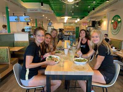 Chop 5 Salad Kitchen