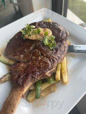 Lola's Beach Cantina