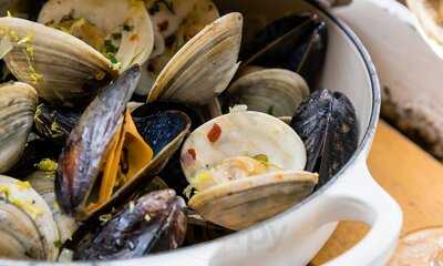 Clarks Oyster Bar–houston