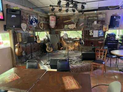 Twin Creeks Icehouse