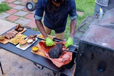 Kingz Smoke Ringz Bbq