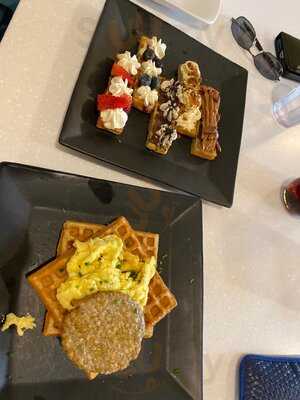 People’s Waffle
