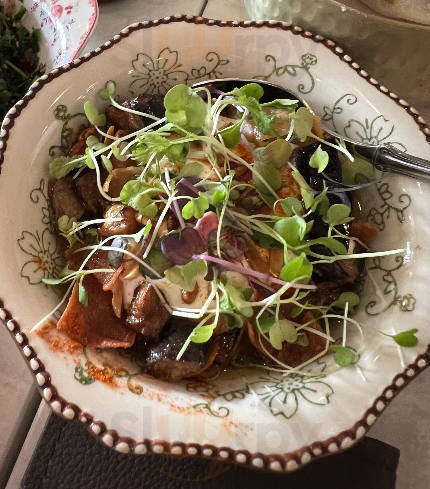 Villa Yara - Lebanese Restaurant & Garden