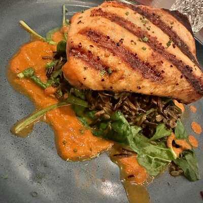 Alder & Ash | Bar & Grill