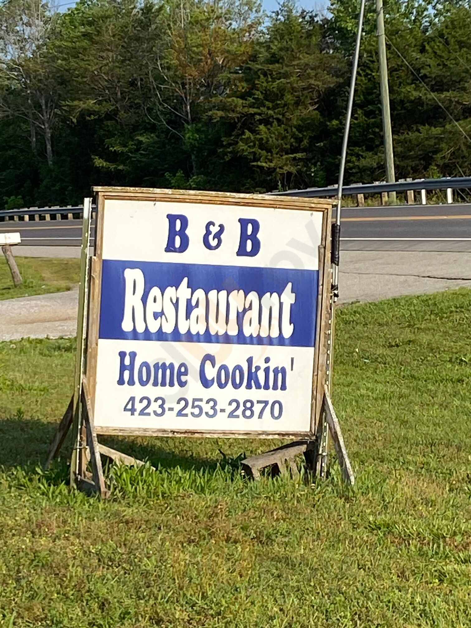 B & B Restaurant