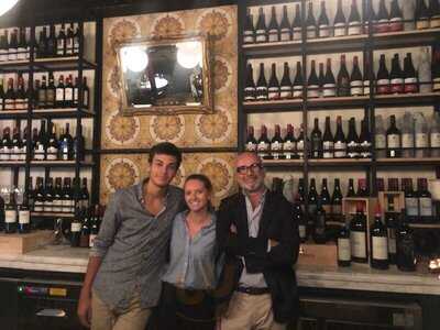 Sospiro Natural Wine Bar