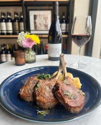 Sospiro Natural Wine Bar