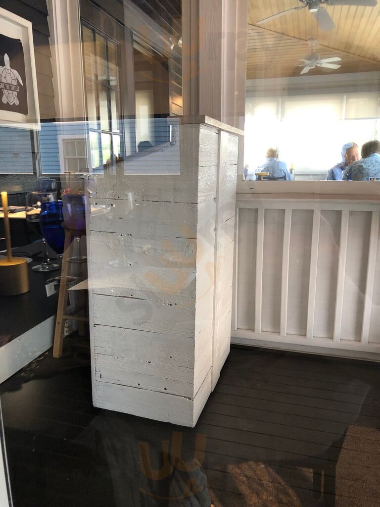 Maison Bleue Bistro