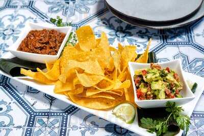 Tommy Bahama Marlin Bar & Store