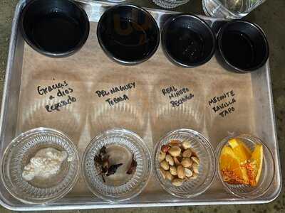 Yeyo’s Mezcaleria & Taqueria