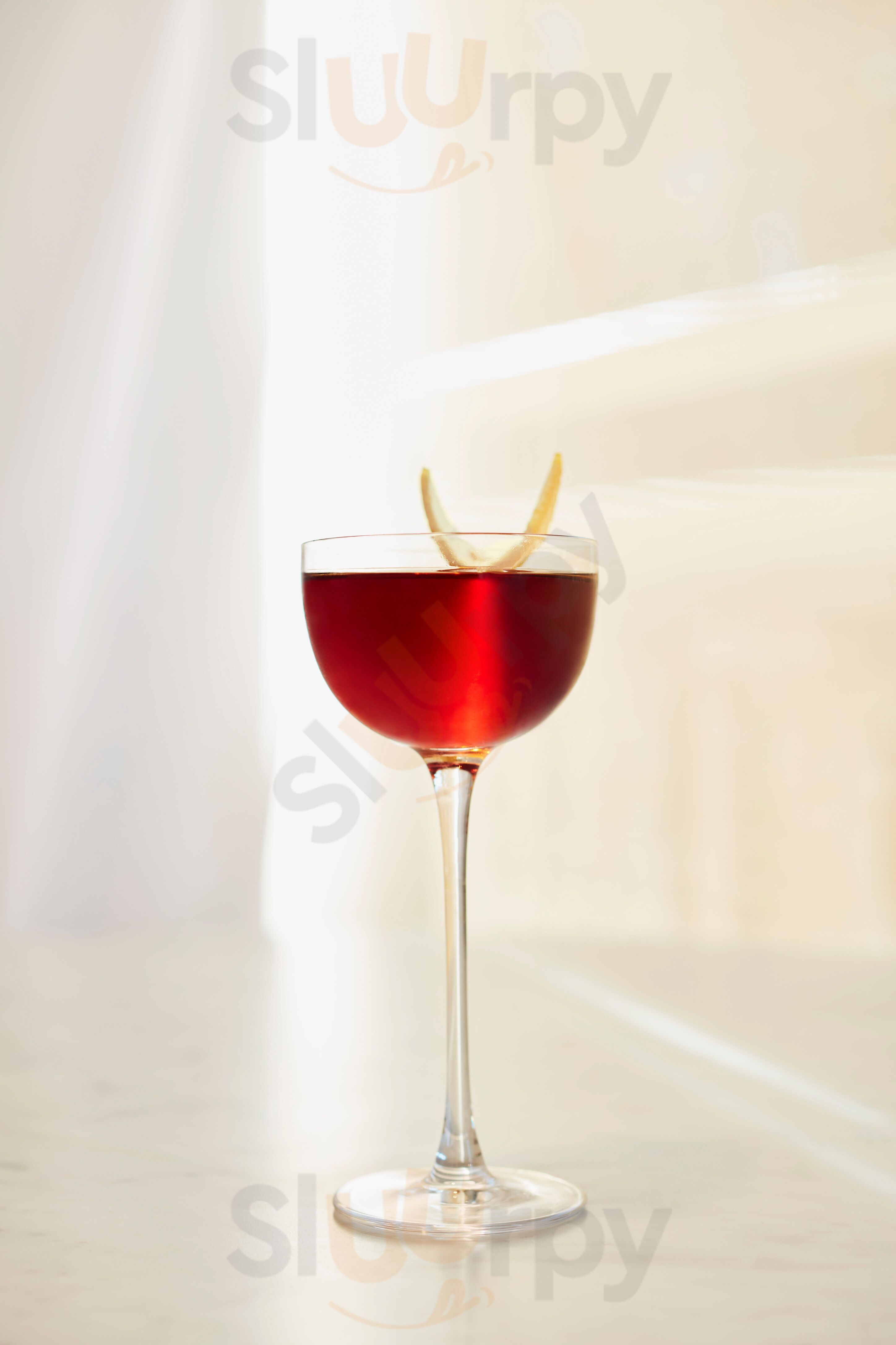 The Cigar And Whiskey Bar