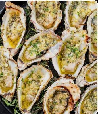 Luc’s Seafood And Grill