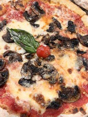 Verino's Pizzeria And Grill