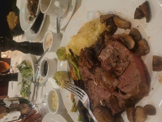 Duke’s Steakhouse Legends Bay Casino
