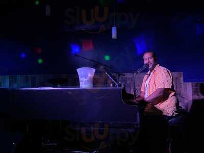 The Nash Keys Dueling Piano Bar