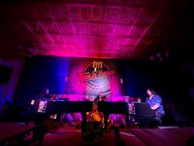 The Nash Keys Dueling Piano Bar