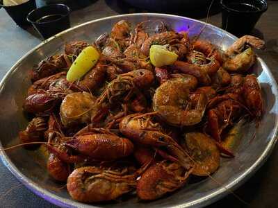 Hieux Boil Seafood House